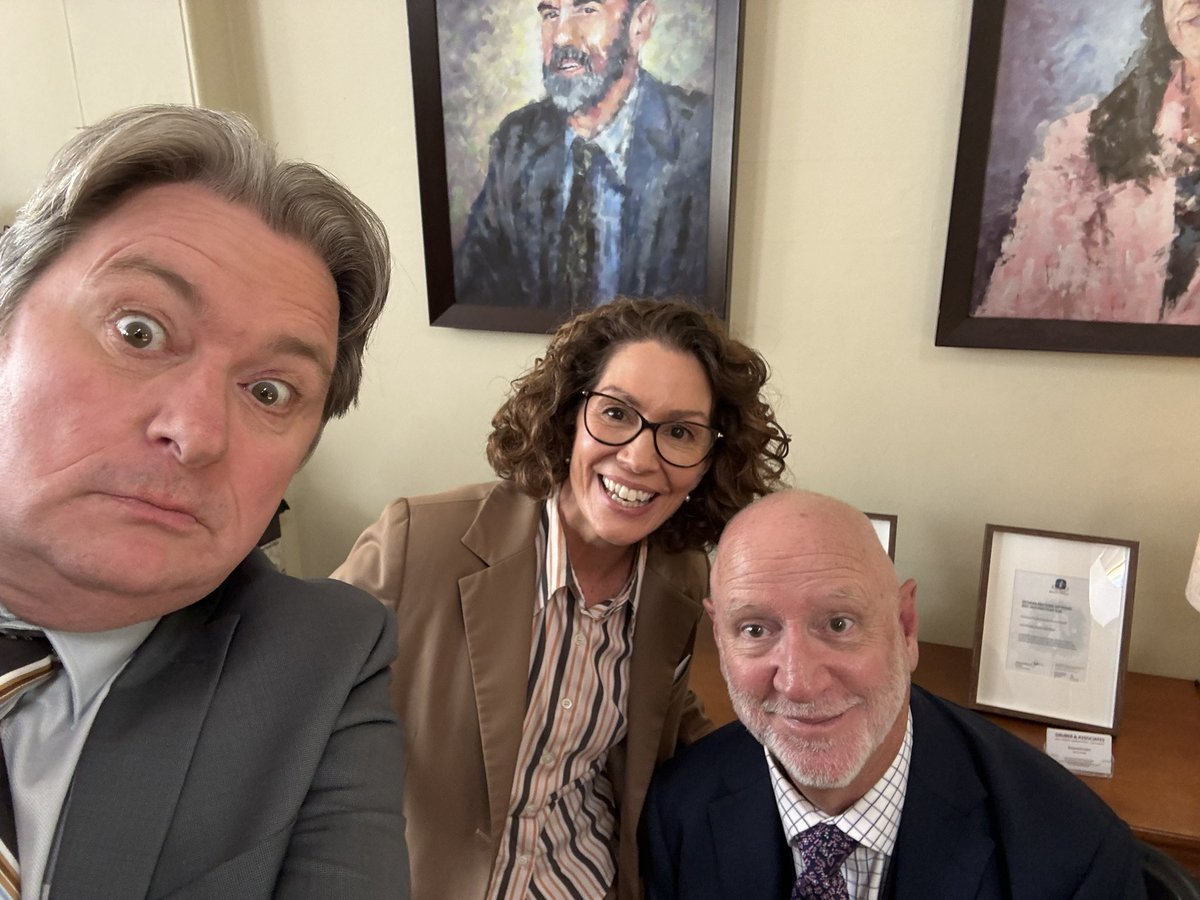 Tonight <a href="/ABCTV/">abctv</a>  8 pm Fisk returns with yours truly making an appearance!