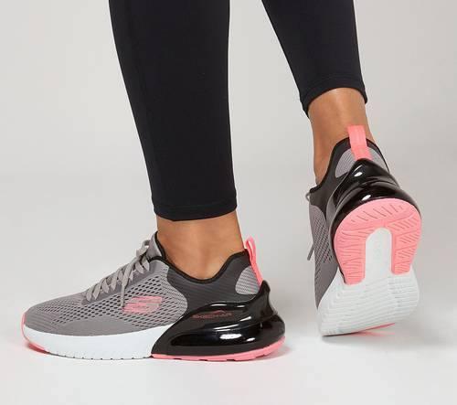 حذاء سكيتشرز فيمي ستراتوس للنساء 
ر.س255.30 

 bit.ly/3GzUVrw 

##حذاء