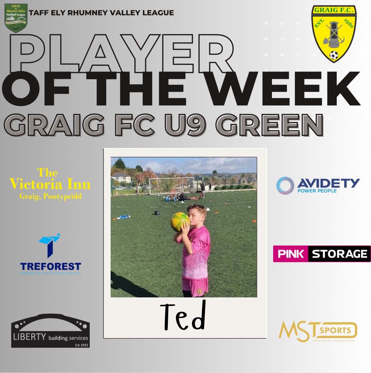 GraigFC1's tweet photo. The Under 9s had a fantastic morning of footy yesterday! 

Some great results across the three teams! 

Well done to Ted, Ellis and Macsen for bagging the Player of the Week awards! 

Well done boys 🟢🟡🟢 https://t.co/JUmpPu9v2D