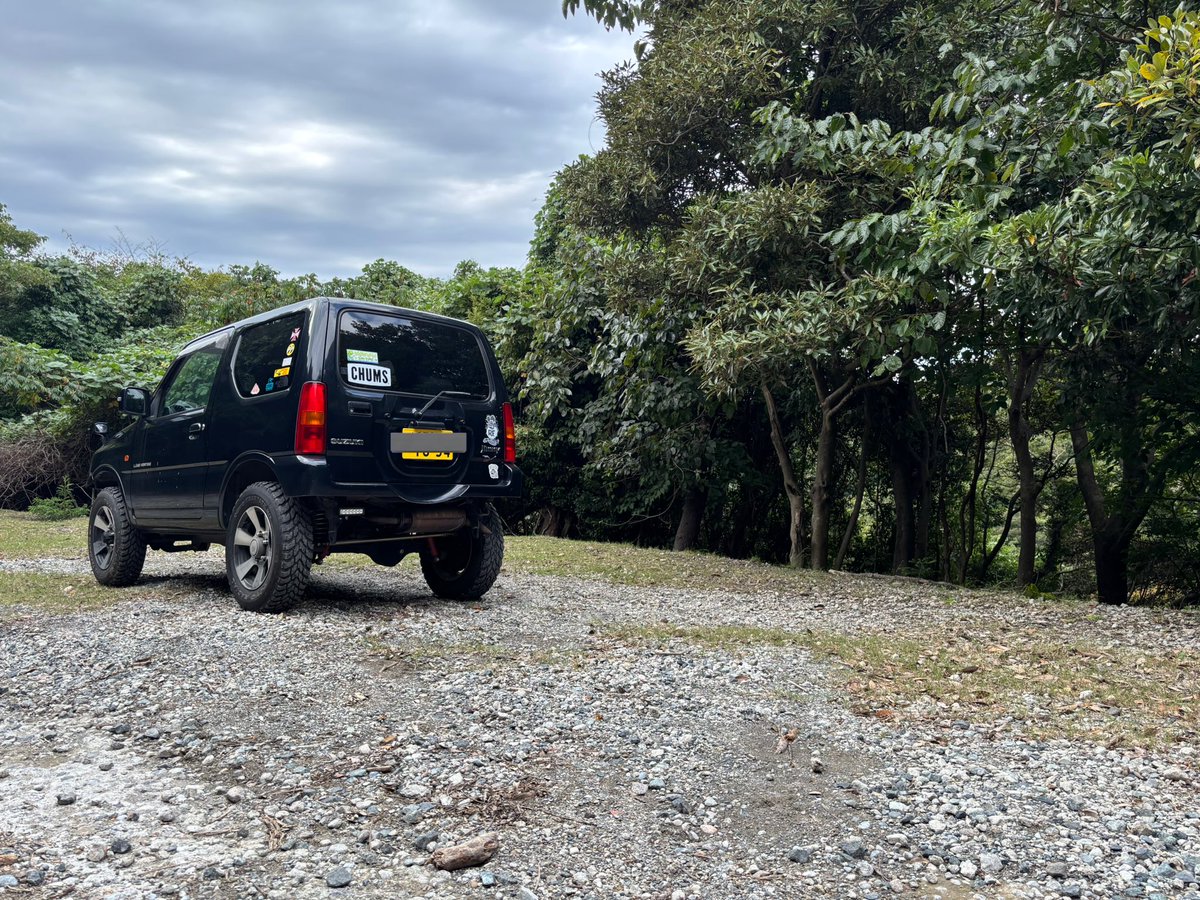 初の林道デビュー
ビビり散らかして途中でUターン。。。
来週タイヤ変えてリベンジ

#林道金谷元名線
#ジムニー
#JB23