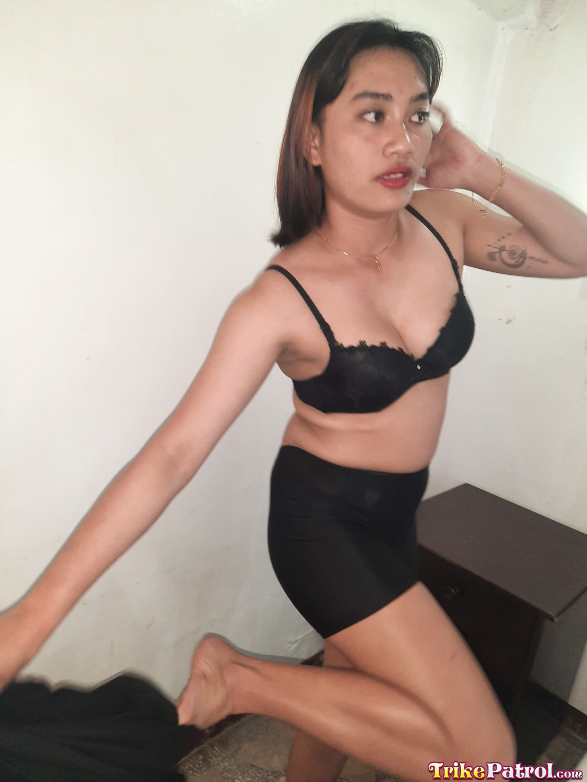 BabeSource on X: Lisa Lintik - Trike Patrol | t.co8WcSh1LH9G  t.cor6f80k6ZnX t.coqPs4Yksy5C  X