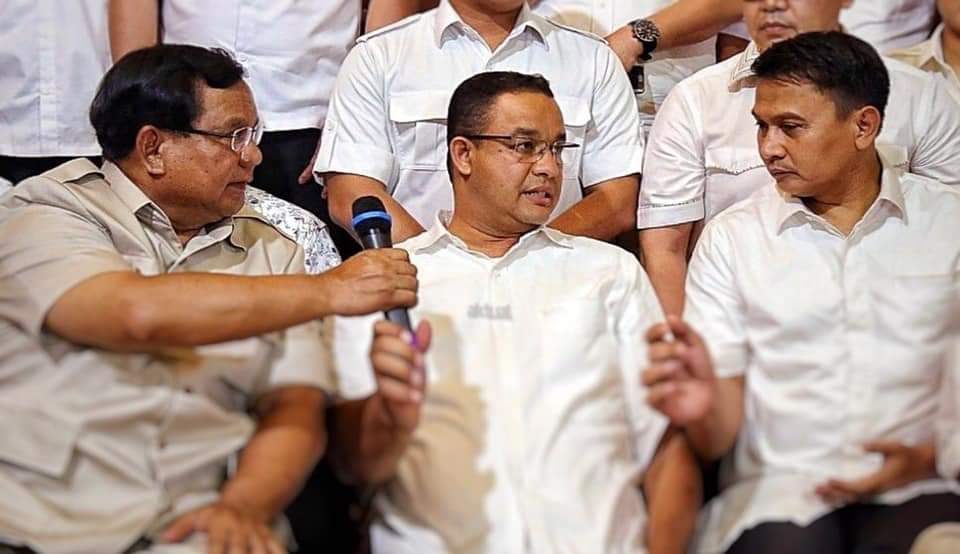 MardaniAliSera's tweet photo. Alhamdulillah pernah berjuang bersama dgn pak @prabowo pada pemilu 2014 & 2019 dan pernah juga berjuang bersama di Pilkada DKI 2017 dan menjaganya 5 thn di Jkt dgn mas @aniesbaswedan, serta berjuang di 2024. Bahagia pernah belajar dari 2 orang hebat negeri ini. https://t.co/FSb9BbfVkm