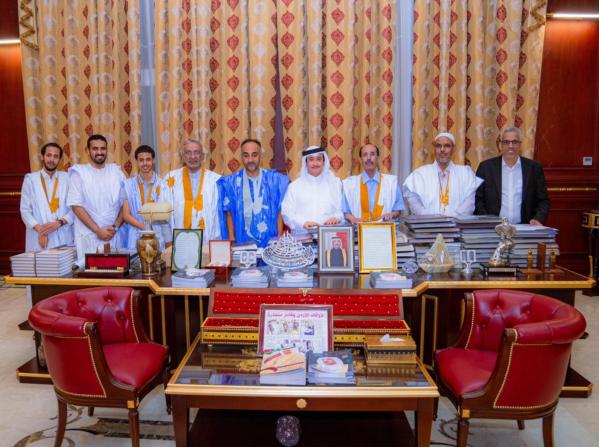 ALIHALSADA's tweet photo. سعدت بزيارة سعادة السفير الموريتاني برفقة امير الشعراء  (سيدي محمد )وبحضور (محمد الامين الحاج )عضو هيئة علماء موريتانيا والوفد المرافق له https://t.co/Q4X0LEhHYl