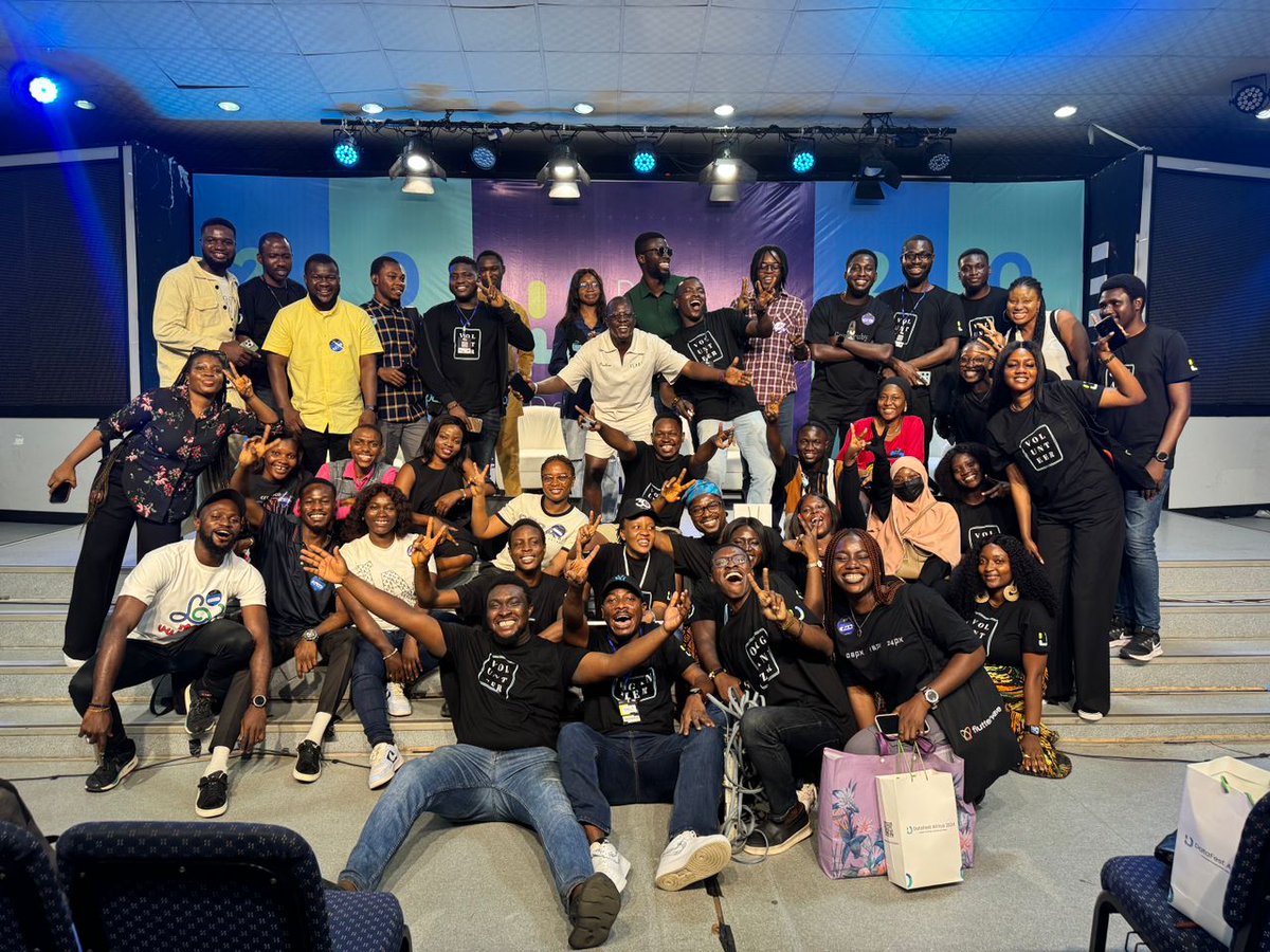 We had a fantastic time at #DataFestAfrica2024! 🎉 Thanks to all who joined us for a weekend of learning, networking, and growth. Spot someone you know in the pic? Tag them! 😀
#DataFestAfrica2024 #DFA24 #YoungDataProfessionals #YDP