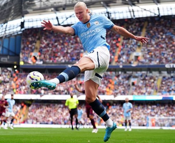Football Hub tweet media