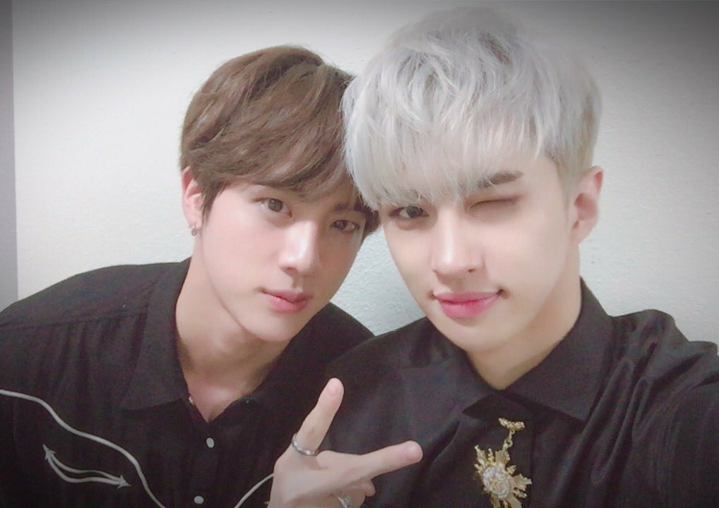 yukina04110108's tweet photo. 석진시💜

#석진아사랑해하트

MY UNIVERSE JIN
SELF MADE ARTIST KIM SEOKJIN 

#AWAKE_Jin
#Abyss_Jin
#Yours_Jin #SuperTuna_Jin 

#JINLUVFOREVER 

#방탄소년단진 #방탄진 #김석진 #석진 #진    #BTSJIN #KimSeokjin #ジン #ジンくん #WeLoveYouJin #석진시  #SEOKJIN #JIN    
@BTS_twt https://t.co/9vc9jcAkg6