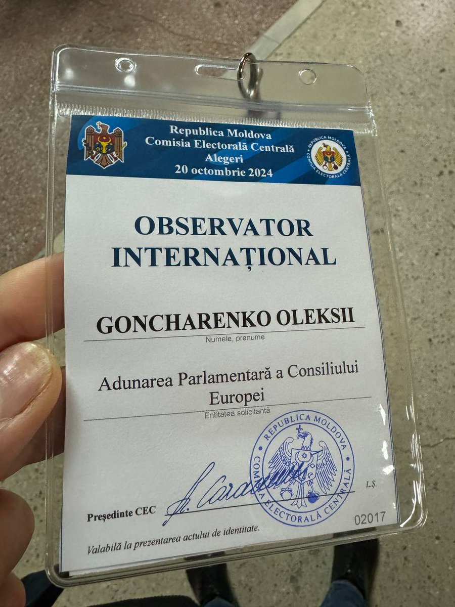 GoncharenkoUa's tweet photo. 🇲🇩I'm working in Moldova as an international observer from PACE.

The presidential elections are taking place here, along with the referendum vote on the country's accession to the EU.

A truly historic day for Moldova! https://t.co/43qfp1RwNN