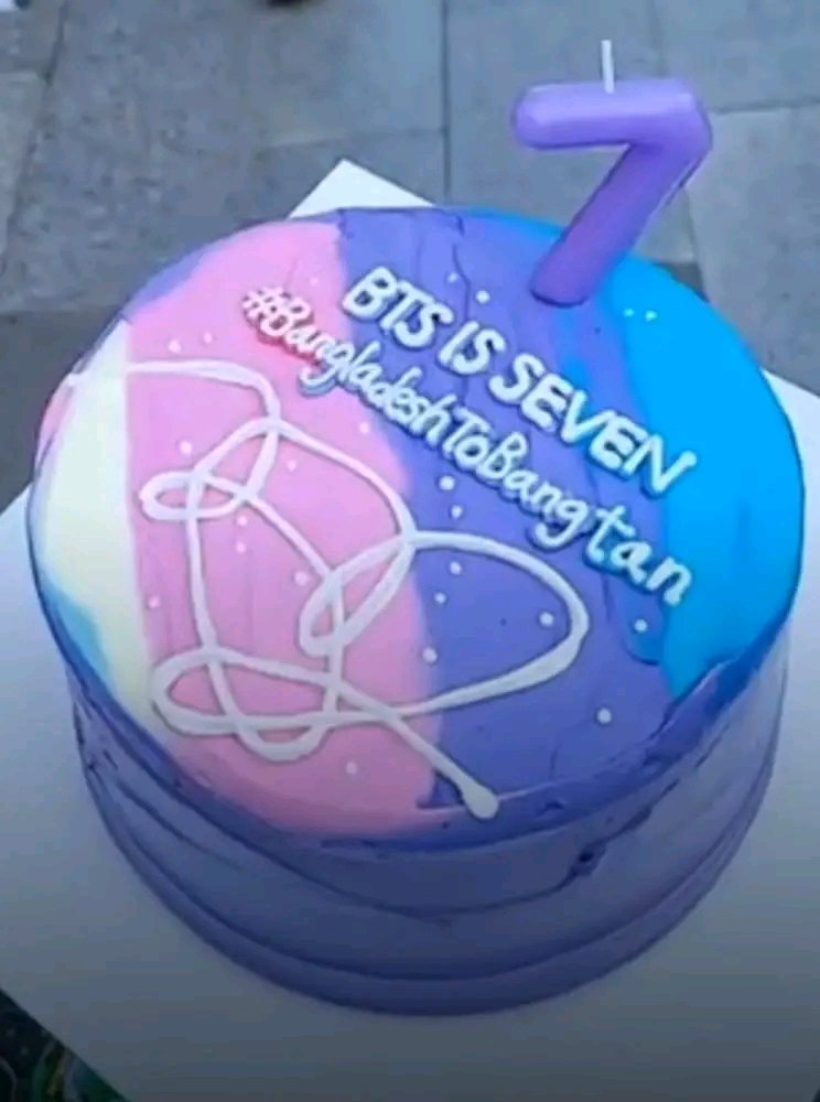 minpiku_'s tweet photo. #BangladeshToBangtan
From Bangladeshi Army 🇧🇩7️⃣💜
#WELOVEYOUYOONGI
#BTSis7 
#YoongiNeverWalksAlon
@btsbdproject 
#BTS_ARMY https://t.co/3EaTBeNVW7