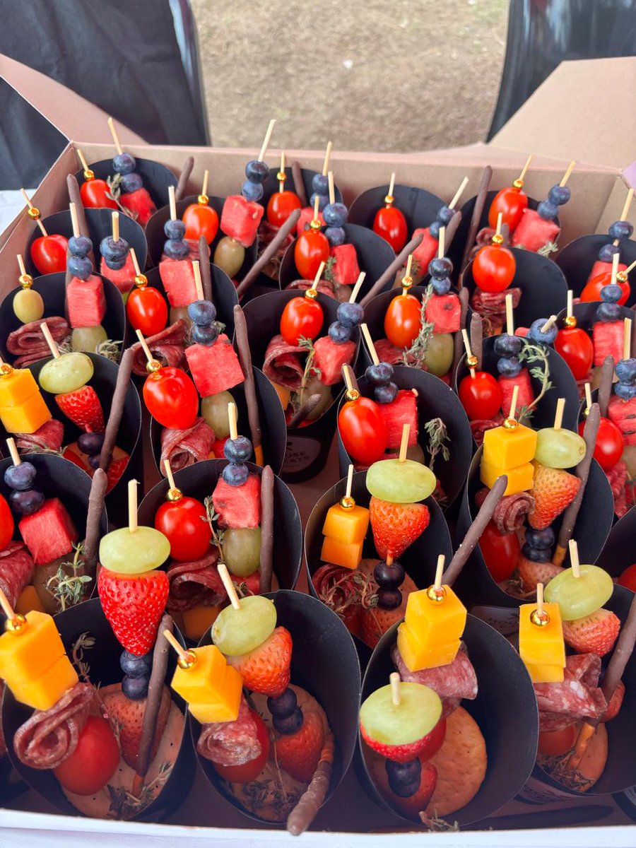 Houseofeats4's tweet photo. Catch us at the Vodacom Mpesa Merchant Xchange! 🎉 Come indulge in our delicious charcuterie cones, and more. Perfect treats for you and your loved ones! 🍓🧀 Don't miss out—pull through and let’s make it a tasty experience! 😋 #HouseOfEats #MpesaMerchantXchange https://t.co/Fp4rA1kb9J