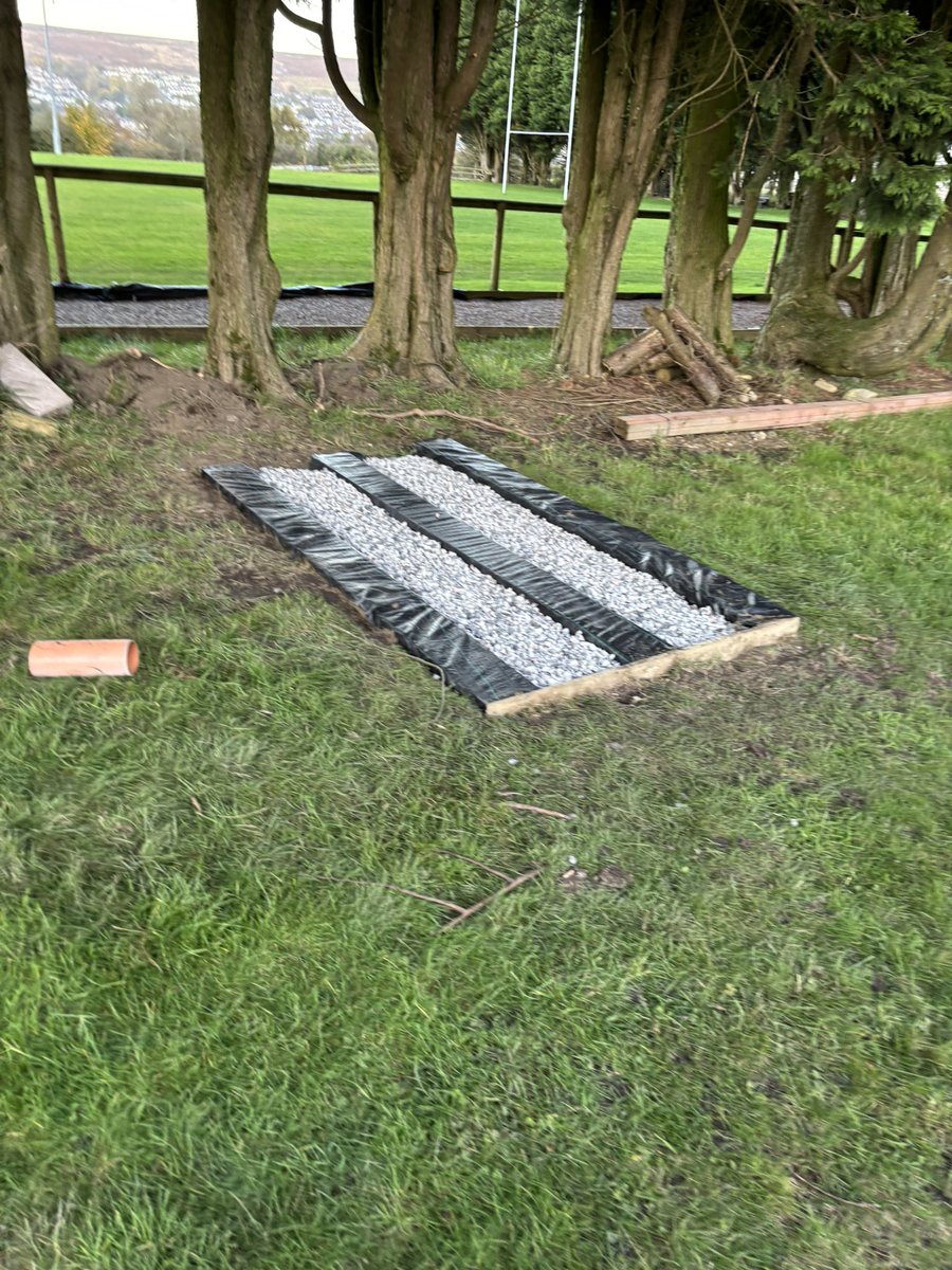 ForgesideRFC's tweet photo. Another busy Saturday for @HMPPS_GwentCP @PS_Wales started building 2nd compost toilet and started the base work for the 3rd along with cutting a 100m bank. Some great work @sportwales @WRU_Community https://t.co/hmTai25tD5