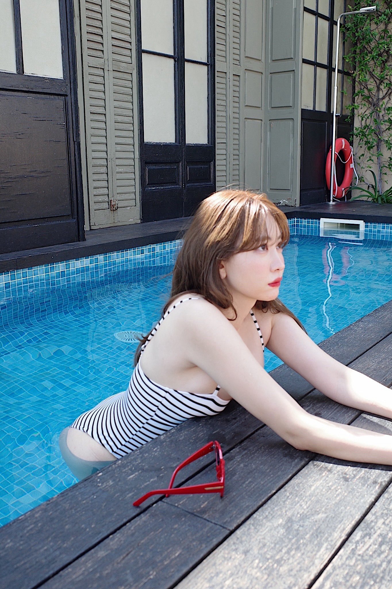かもしれない サイン入り 小嶋陽菜 写真集 小嶋陽菜写真集 かもしれない / 中村 和孝【撮影】 - 紀伊國屋