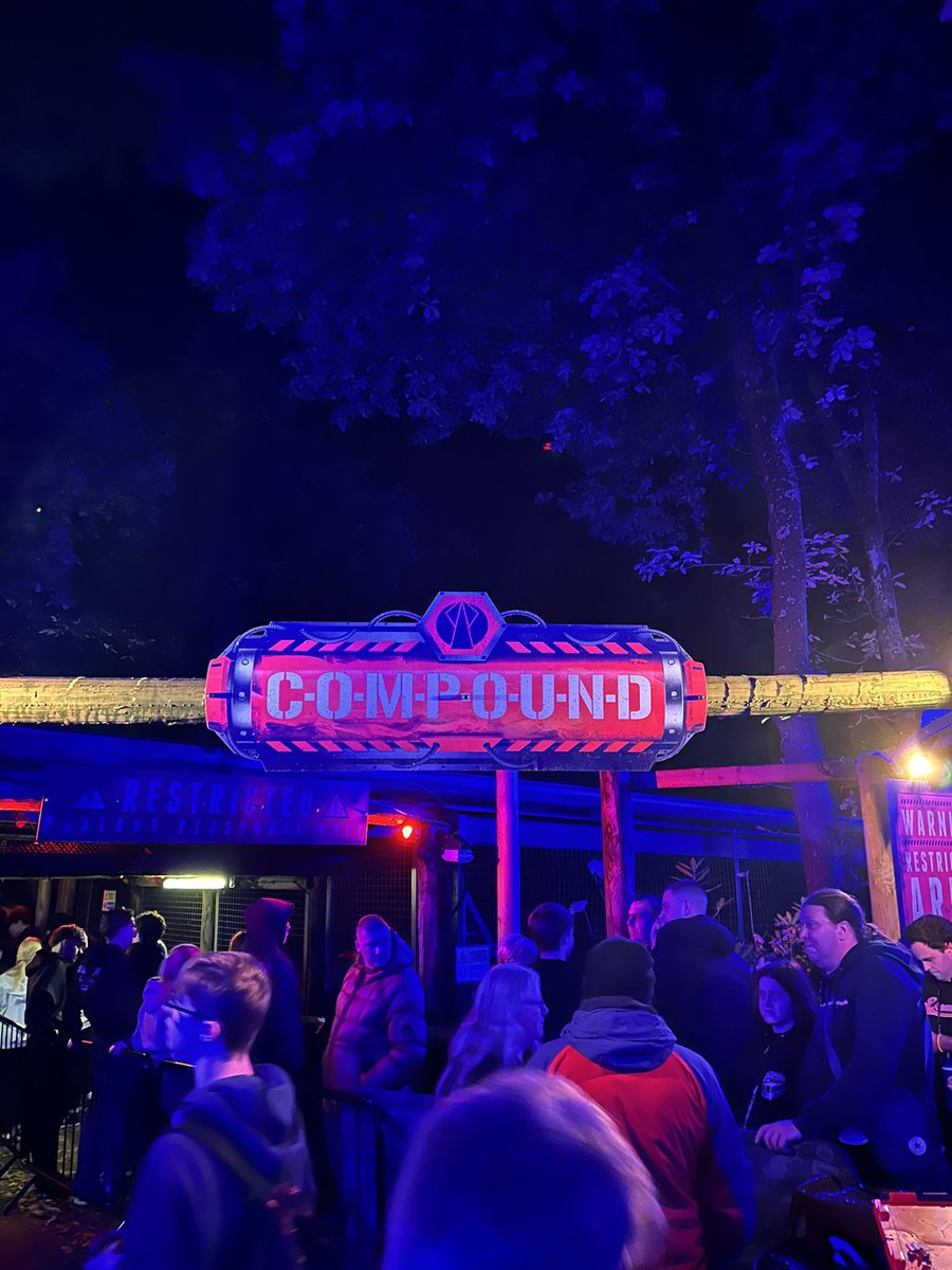 Lovely day at Towers yesterday - Compound was crazy 🎃