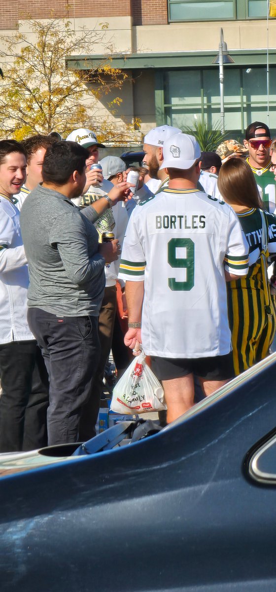 chemistoms's tweet photo. @PFTCommenter @BarstoolBigCat 
Spotted in the wild https://t.co/mivDGE7GSq