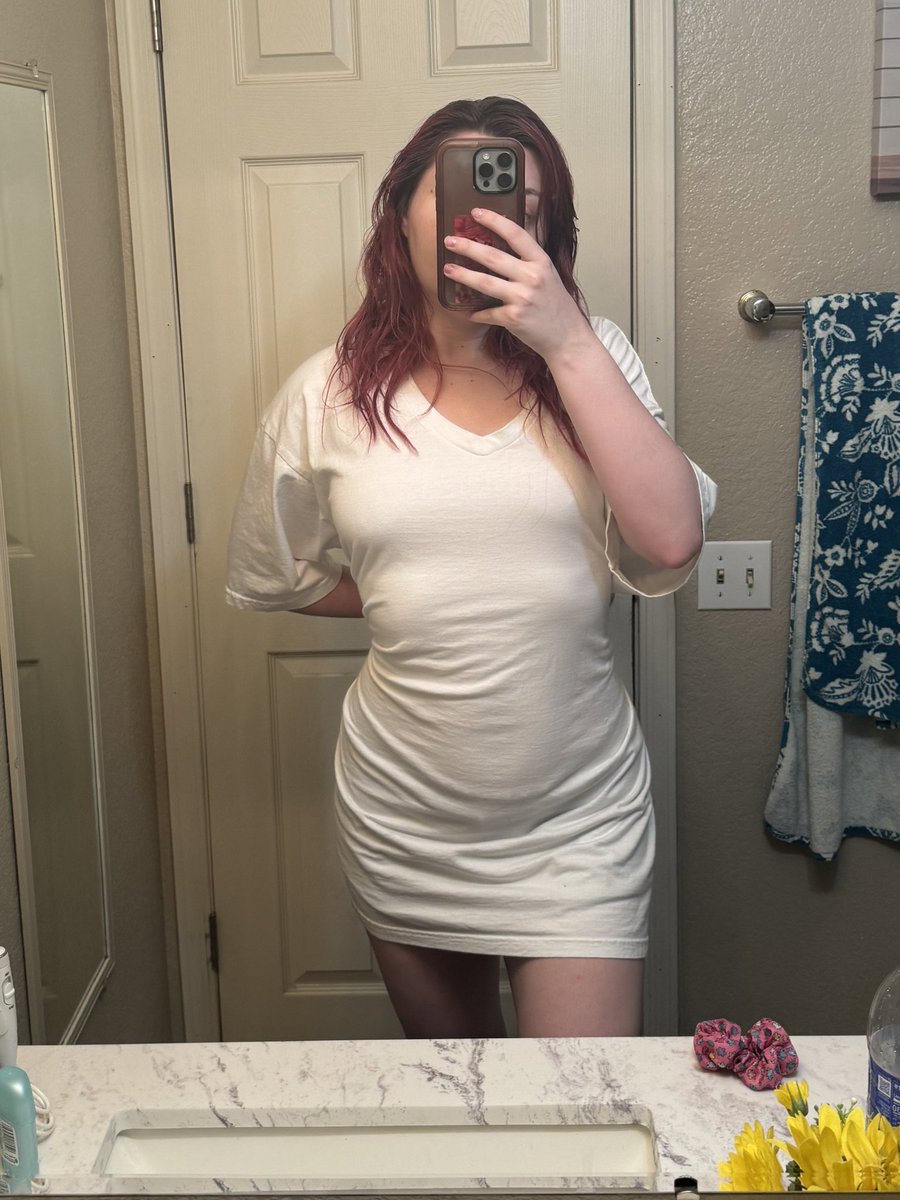 I have returned with the Tshirt trend 💋