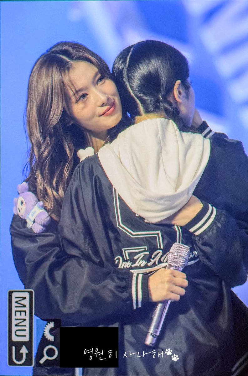 241020 HOME 9ROUND 펜미팅 2회차 pre
💜🤍
#TWICE #SANA #트와이스 #사나 #サナ #TWICE_9TH_ANNIVERSARY #HOME_9ROUND