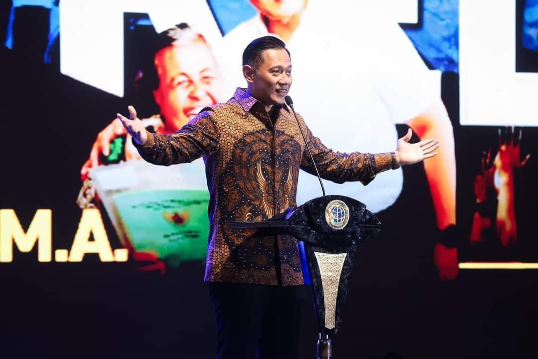 Hasbil_Lbs's tweet image. Sah!!

Selamat Mas Ketum @AgusYudhoyono, Menteri Koordinator Bidang Infrastruktur dan Pembangunan Kewilayahan 🤝

#KabinetMerahPutih