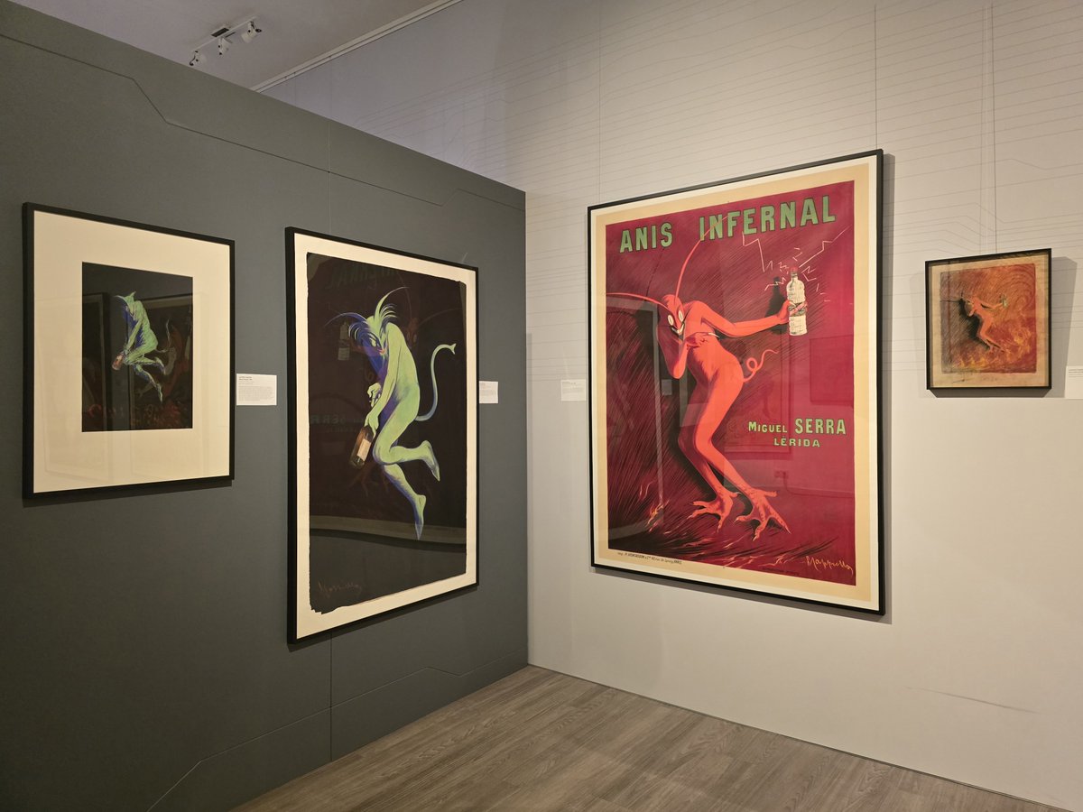 ... en het nog onzeker was of het zou lukken. Directeur Maarten Kentgens heeft ons toen benadert of we eventueel ons gipsen beeld van Franse artieste Yvette Gilbert (zie laatste foto in 5e tweet) -ontworpen door Cappiello- voor de tentoonstelling willen uitlenen. Ja, dat ... 2/5