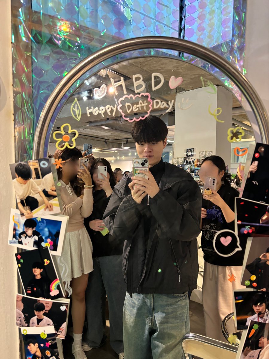 카페 포토존에서 찍었던 혁규사진도 같이 봐요!!🥹🥹🥹 #데프트 #deft #Deft