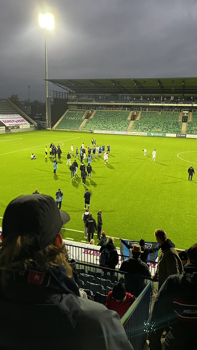 jkakonen's tweet image. FT 4-0! YKKÖSEEN! #FCInter2