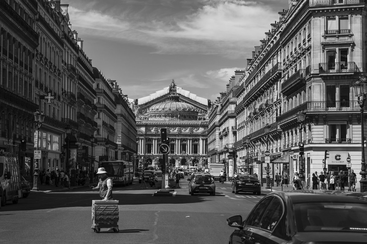 fernwehimage's tweet photo. Paris walk about https://t.co/5ZeqJE87F8