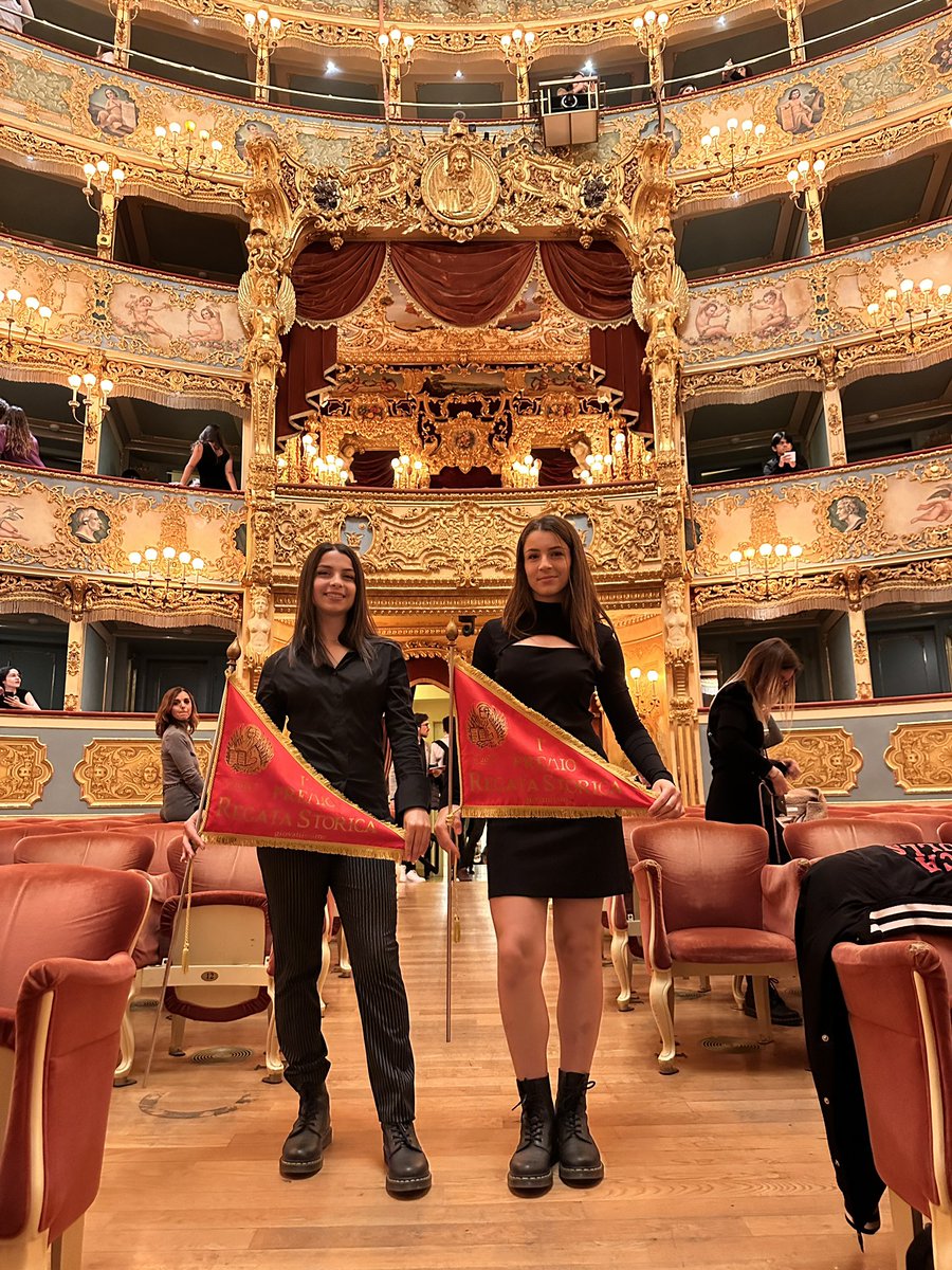 Siamo felici che oggi assieme a tutti noi all’evento dedicato ai ragazzi under 35 ci siano pure Angela e Teresa Pinzan, vincitrici della Regata Storica nella categoria giovannissimi