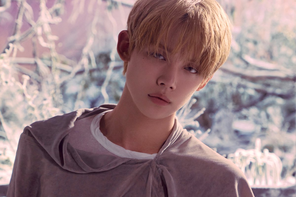 BIGHIT_MUSIC's tweet image. The Star Chapter: SANCTUARY - Concept Photo 'SAVIOR' - #연준 (#YEONJUN)
🌟 bit.ly/3zXBt9O 

#투모로우바이투게더 #TOMORROW_X_TOGETHER #TXT 
#TheStarChapter #SANCTUARY #TXT_SAVIOR