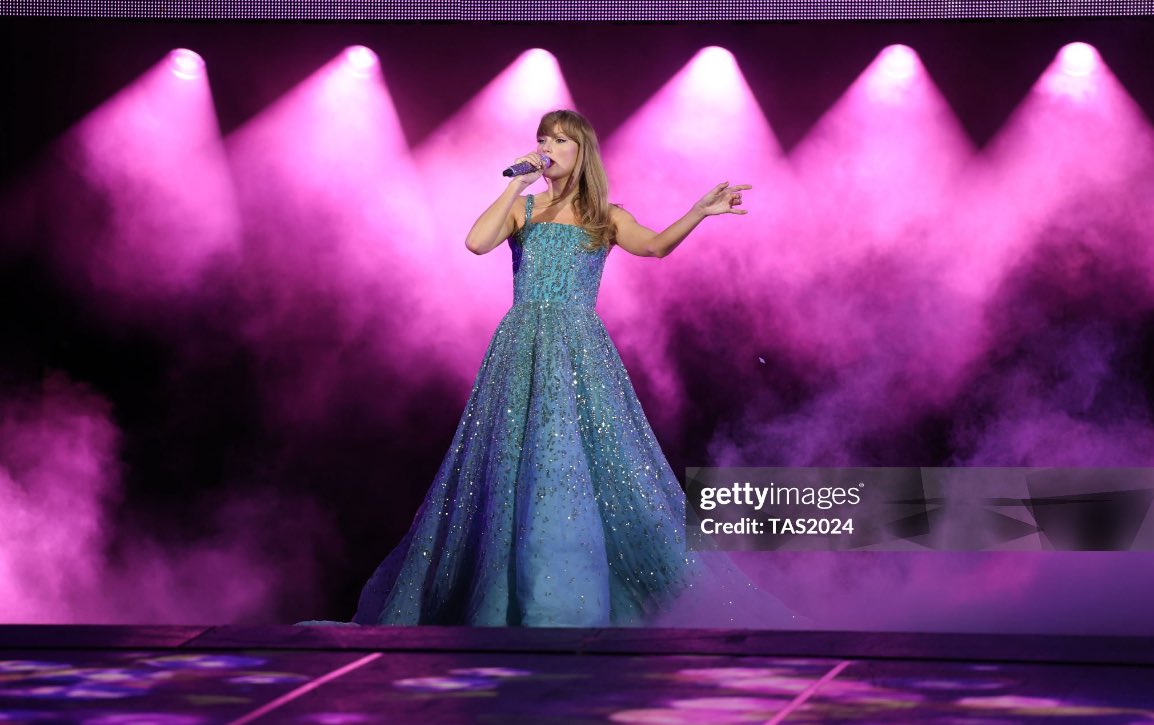 HD PHOTOS of Taylor Swift The Eras Tour in Miami, N2 show! These photos  wearing her new outfit sets on Speak Now Set , Surprise Songs Set , and  Midnights (Shirt/Dress Set)