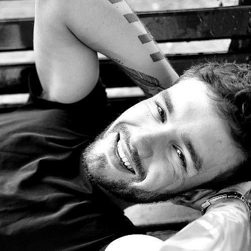 sleepyharryx's tweet photo. —𝙞 𝙬𝙖𝙣𝙩 𝙖 𝙡𝙤𝙫𝙚 𝙡𝙞𝙠𝙚 𝙮𝙤𝙪 𝙢𝙖𝙙𝙚 𝙢𝙚 𝙛𝙚𝙚𝙡
                 𝙬𝙝𝙚𝙣 𝙬𝙚 𝙬𝙚𝙧𝙚 𝙚𝙞𝙜𝙝𝙩𝙚𝙚𝙣 https://t.co/x9SVctU7au
