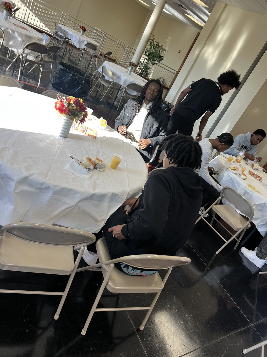 coachdmojack's tweet photo. Thanks to Pastor Dr. Dara and the Zion Hill Church Family for allowing our guys to come worship this morning! We are appreciative of their hospitality! It’s a honor to be in the presence of God! #DTC https://t.co/DQQ7Sz4MEr
