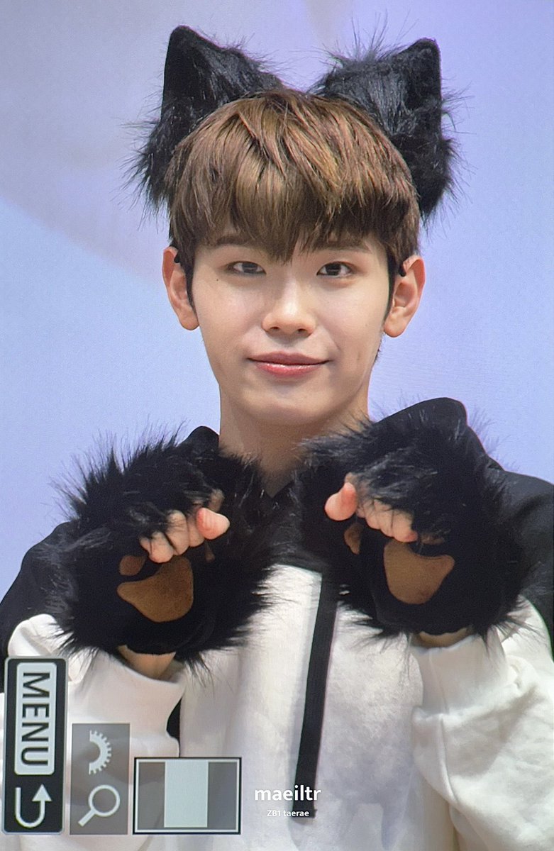 kitten kitten. #김태래 #TAERAE