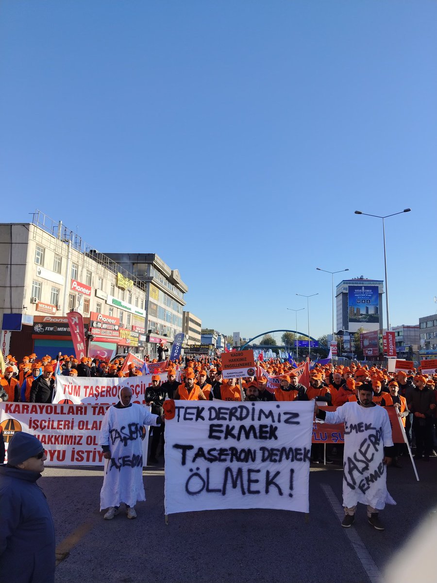 Salih6321 tweet media