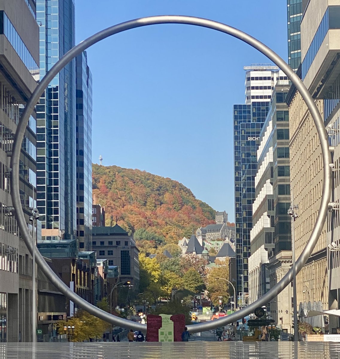 Chris Hadfield tweet media