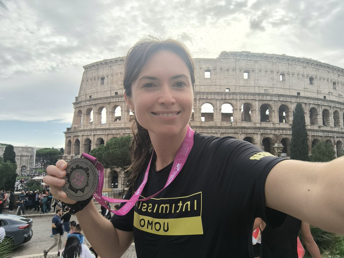 Terminamos la semana con reto deportivo en la #RomeHalfMarathon! <a href="/genefseen/">GENEFSEEN</a>
Haciendo sobrecarga de HC pre y reposición post con HC+proteína. En carrera hidratación con #recuperation + 2 geles #enervit con cafeína #EndocrinoSeMueve #NextStopBehobiaSanSebastián