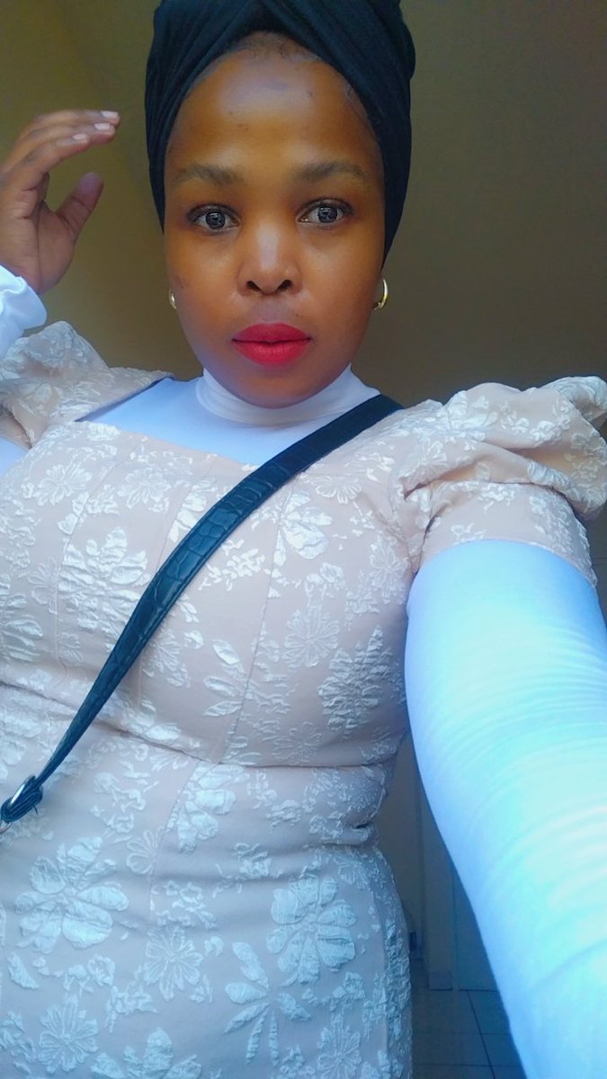 Hlongwane101's tweet photo. #uMjoloWithAzola https://t.co/KnMB4JUrJ9