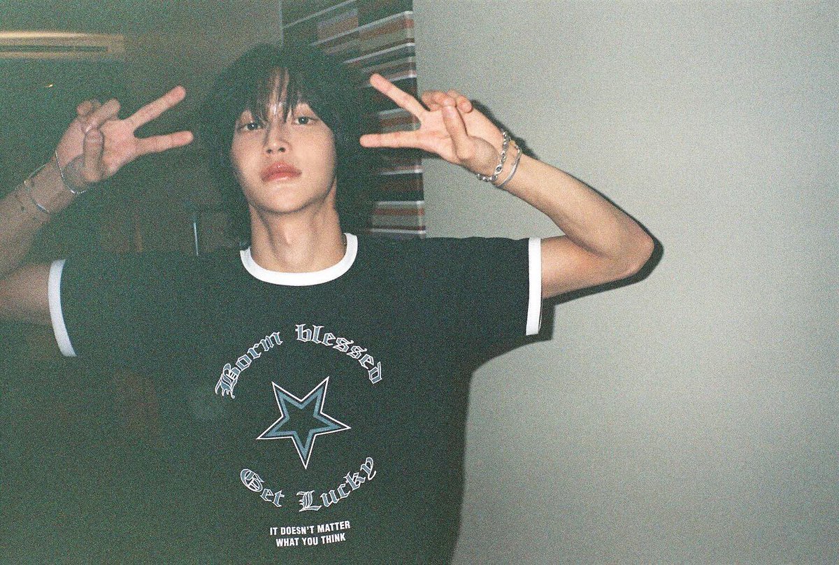 𝐖𝐁 tweet media