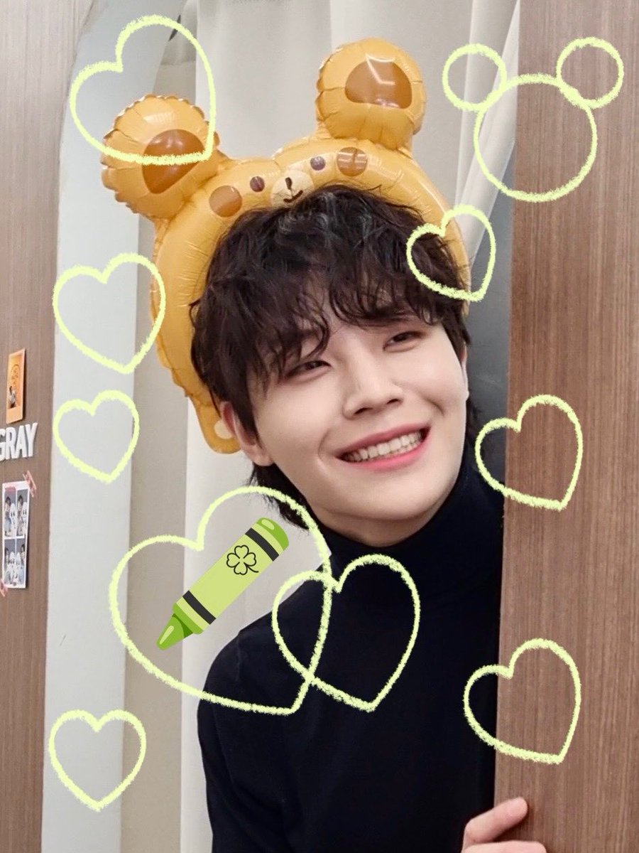 벌써일년…미춌다

#SONJUNHYUNG #손준형 #HBD_JH
#GHOST9 #고스트나인