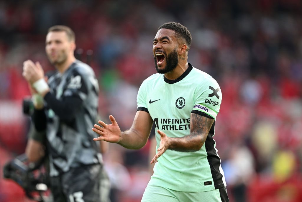 FabrizioRomano's tweet photo. 🔵🏴󠁧󠁢󠁥󠁮󠁧󠁿 Enzo Maresca: “Reece James starts as he trained very well for two weeks”.

“It was quite easy actually to pick him!”.

“He was injured but he's back now, he's trained well and we hope he can come in and play many games and get some good minutes for us”. https://t.co/ZZQhbHv4QW