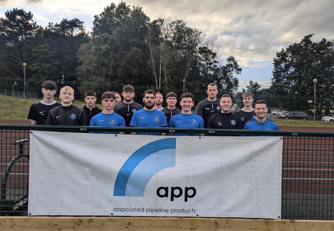 Aquinas_fc's tweet photo. Thirds beat @UlsterUni Development 3-1 in the league at Jordanstown. 

Goals:
Conor Burns
Decky Heery
Paddy McGeown

MOTM:
Decky Heery

Well done lads!

Many thanks to match sponsor @AppNIcom 

#BlueAndBlack 🔵⚫️ https://t.co/QJ9D1ghaSL
