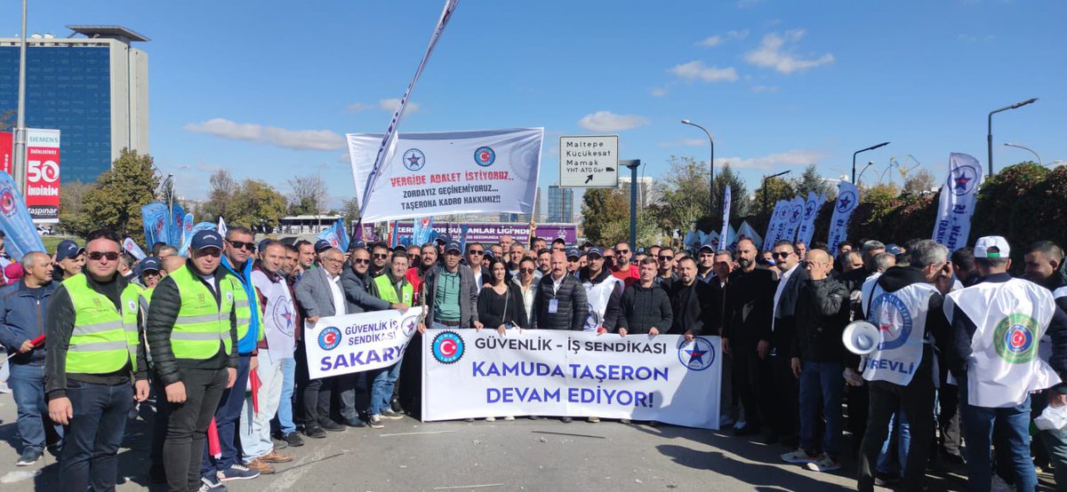Vergide Adalet, Asgari ücretliler,
Kit ve Taşeron işçilere kadro, Emekliye yaşam hakkı, Bozulan ekonominin bedelini ödememek ve Ücret dengesizliğinin son bulması için.

Hep Birlikte;
ZORDAYIZ GEÇİNEMİYORUZ
Mitingine katıldık.

İyiki varsın #Türkİş 
<a href="/turkiskonf/">TÜRK-İŞ</a> 
<a href="/Guvenlik_is/">Güvenlik-İş Sendikası</a>
