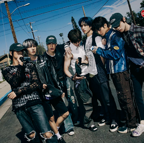 ENHYPEN and NCT DREAM will both comeback on November 11th.