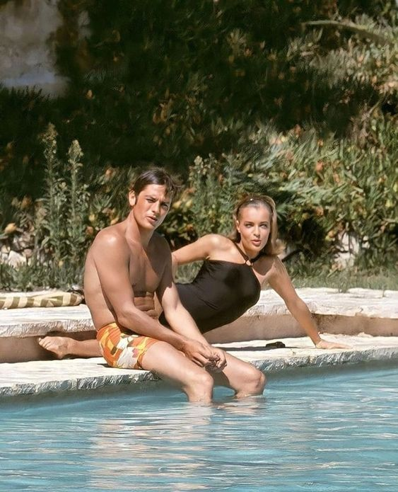 Distracted Film tweet media