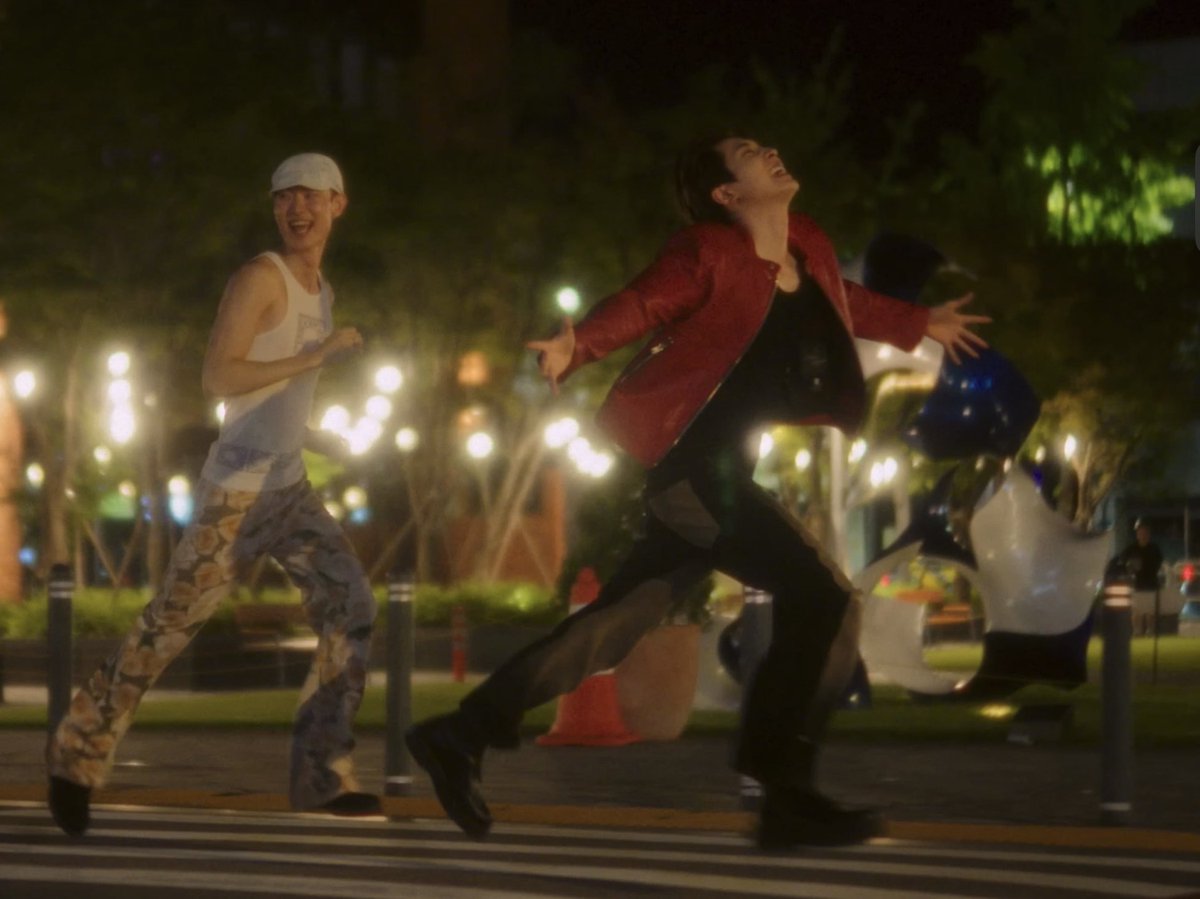 넘무 행복하게 뛰어서 우슴