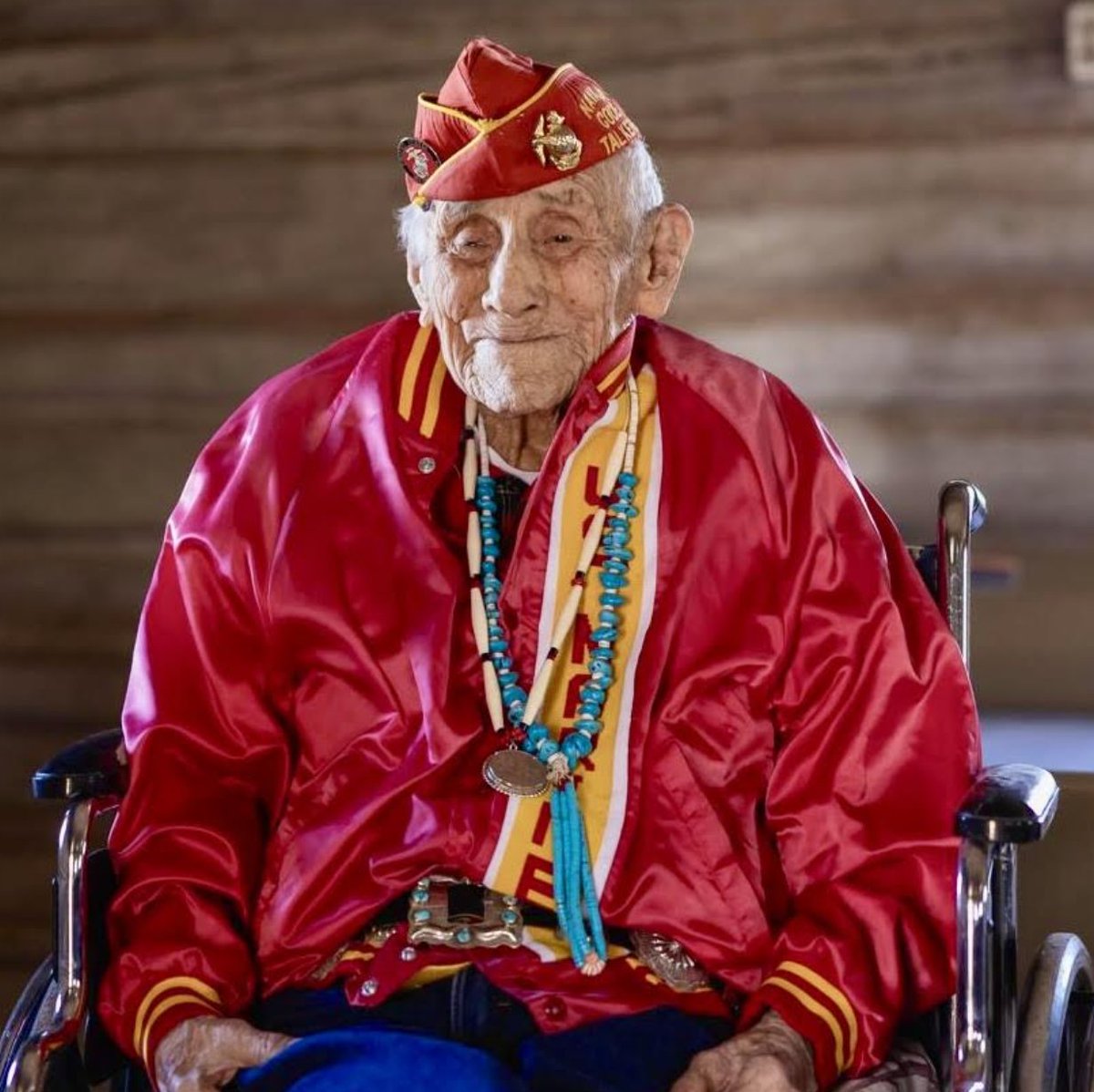 #RIP John Kinsel Sr. who passed away on Saturday at the age of 107. Kinsel was one of the last of the USMC's Navajo Code Talkers who used the Diné language to develop an unbreakable code. He enlisted in 1942 and served with the 3rd Marine Division during the Battle of Iwo Jima.