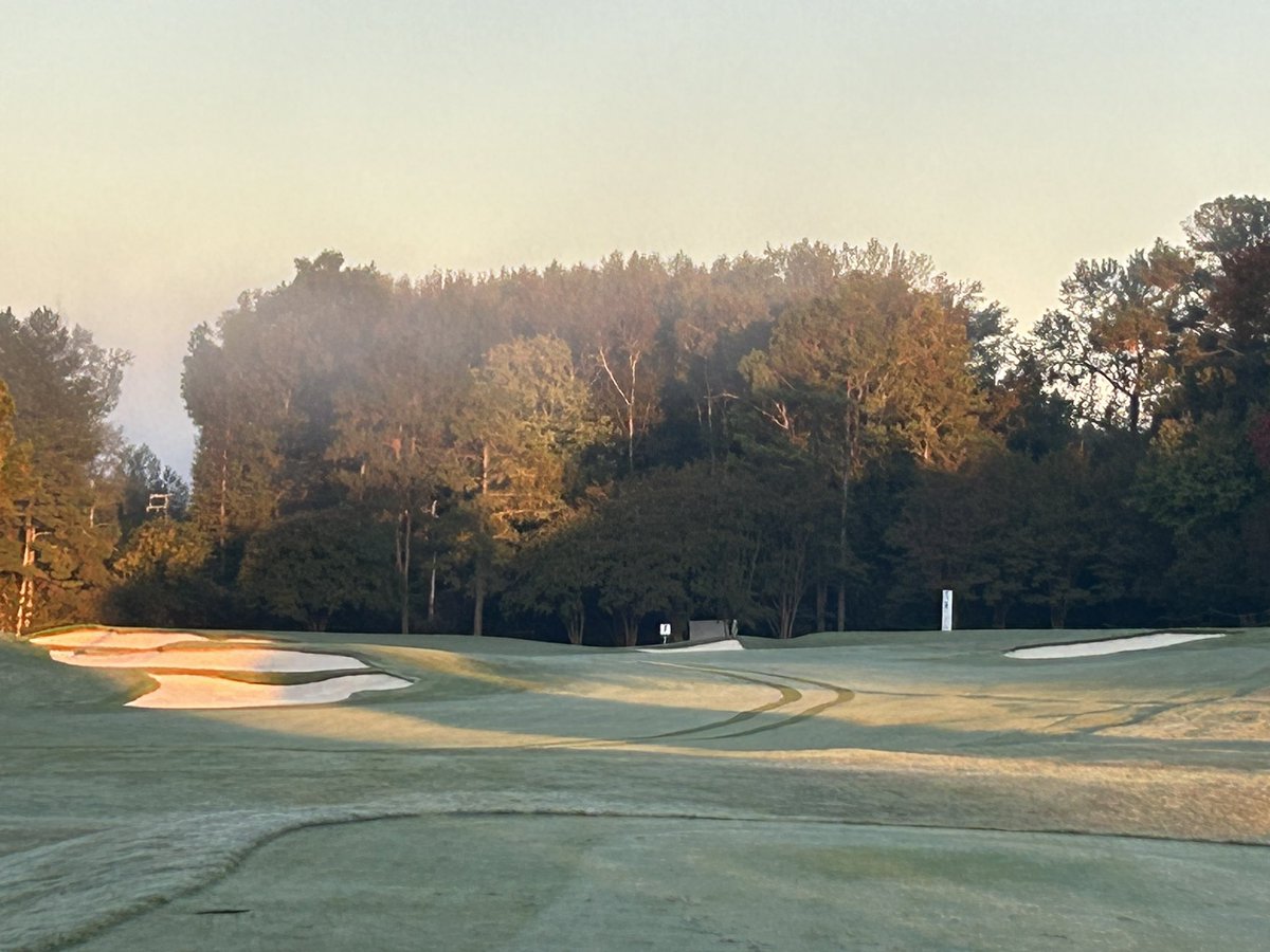 ChristianSain's tweet image. This spring Andrew Green and AH Green Design along with McDonald and Sons Golf Construction renovated the bunkers on the James River Course, this week the Champions Tour players gave the work rave reviews, thanks team! #DECCGOLF