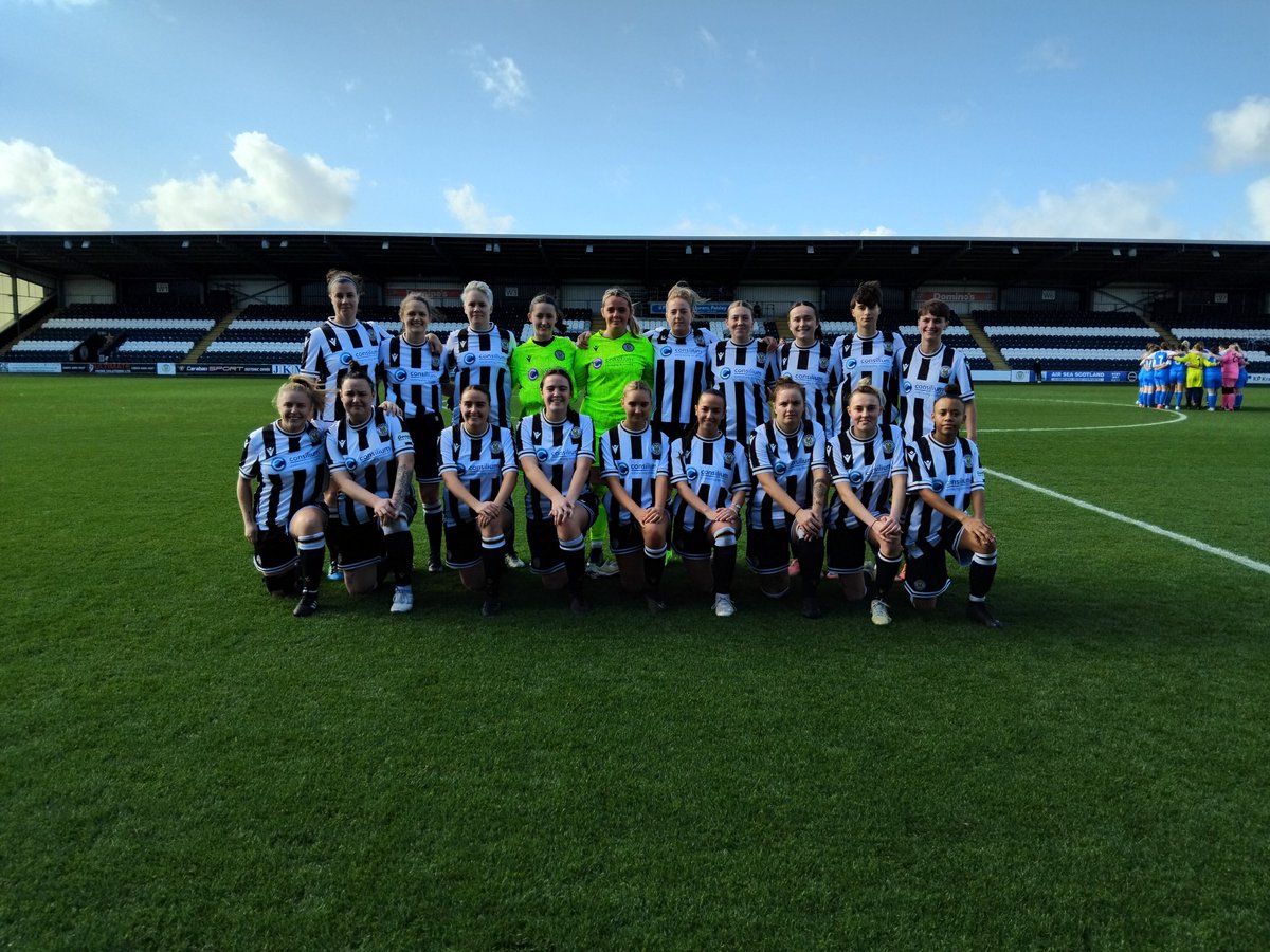 St Mirren WFC tweet media