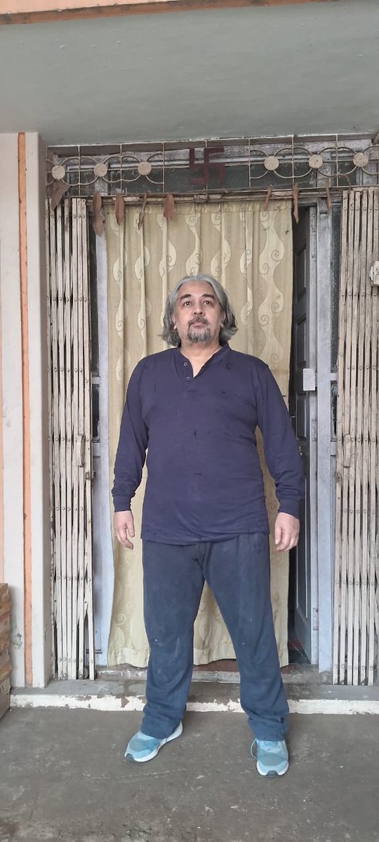 manishaffirme's tweet image. now seeing how we indulge in other&apos;s matters we behave like American society culturally.
we follow their ways but hate hegemony, so much that we attack on sovereign country.
so US becoming ultimately victim of its clone in future of &apos;90s
&amp;amp; lo future is here!💪😉😂 
#Topread