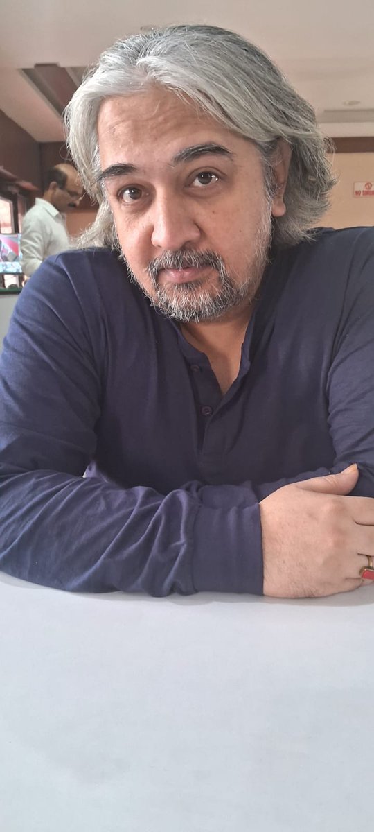 manishaffirme's tweet image. now seeing how we indulge in other&apos;s matters we behave like American society culturally.
we follow their ways but hate hegemony, so much that we attack on sovereign country.
so US becoming ultimately victim of its clone in future of &apos;90s
&amp;amp; lo future is here!💪😉😂 
#Topread