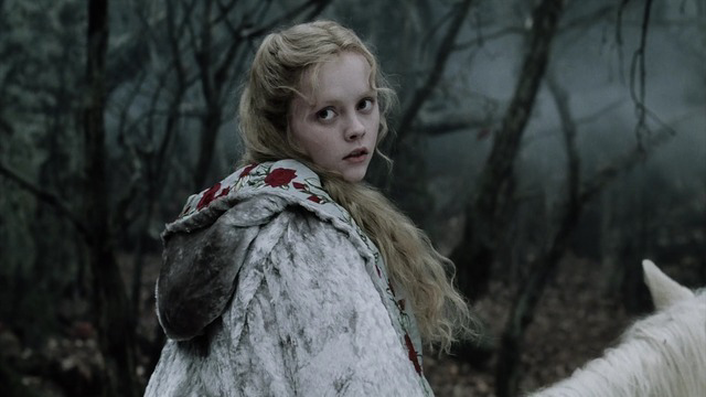 TheCinesthetic's tweet photo. Sleepy Hollow (1999) dir. Tim Burton https://t.co/IUUYrBVV0R