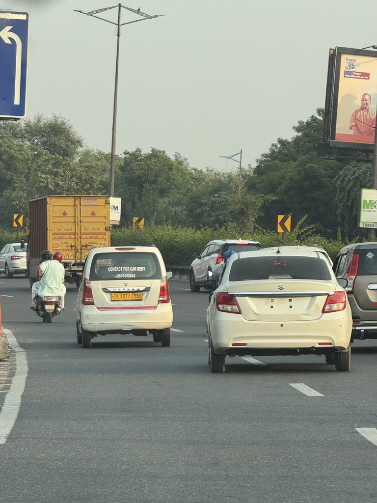 How are there so many cars without number plates on the roads these days? 
Been noticing it a lot off late! 

This at Delhi Noida Directway, <a href="/DelhiPolice/">Delhi Police</a> <a href="/noidatraffic/">Noida Traffic Police</a> <a href="/myogiadityanath/">Yogi Adityanath</a> <a href="/AtishiAAP/">Atishi</a> 

#RoadSafety
