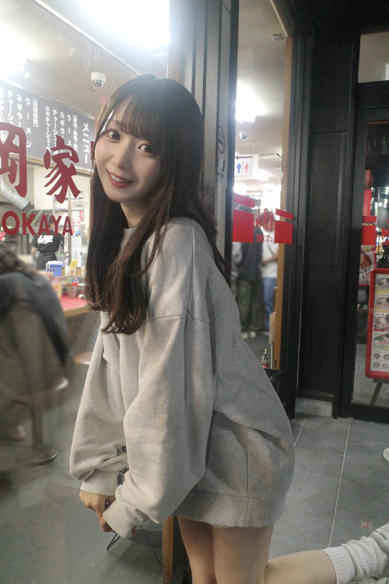 otani_emiri's tweet photo. 初めての山岡家❣️
念願！やっと行けました〜！！🍜

特製味噌ネギラーメン 背脂変更
ほうれん草 味玉 バター 固め 多め 普通
半ライス、餃子🍚🥟最高❗️

\ クセになる味 ラーメンの山岡家♪ / https://t.co/Dk4xpHCzNV